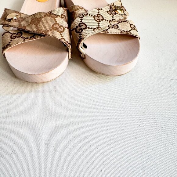 Gucci Canvas Monogram Wood Sole Clog Sandals 37 - Picture 15 of 16